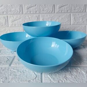 New Set of 4 Beautiful Tupperware Open House Salad Bowls 700ml/24oz Blue